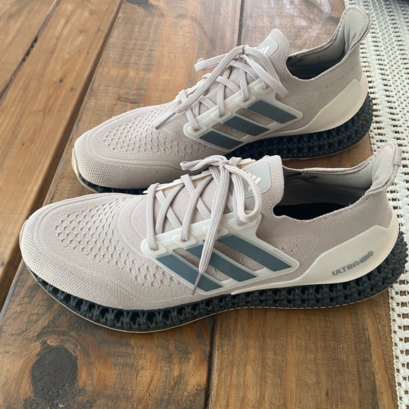 Adidas ultra 4D shoes - Picture 3 of 5